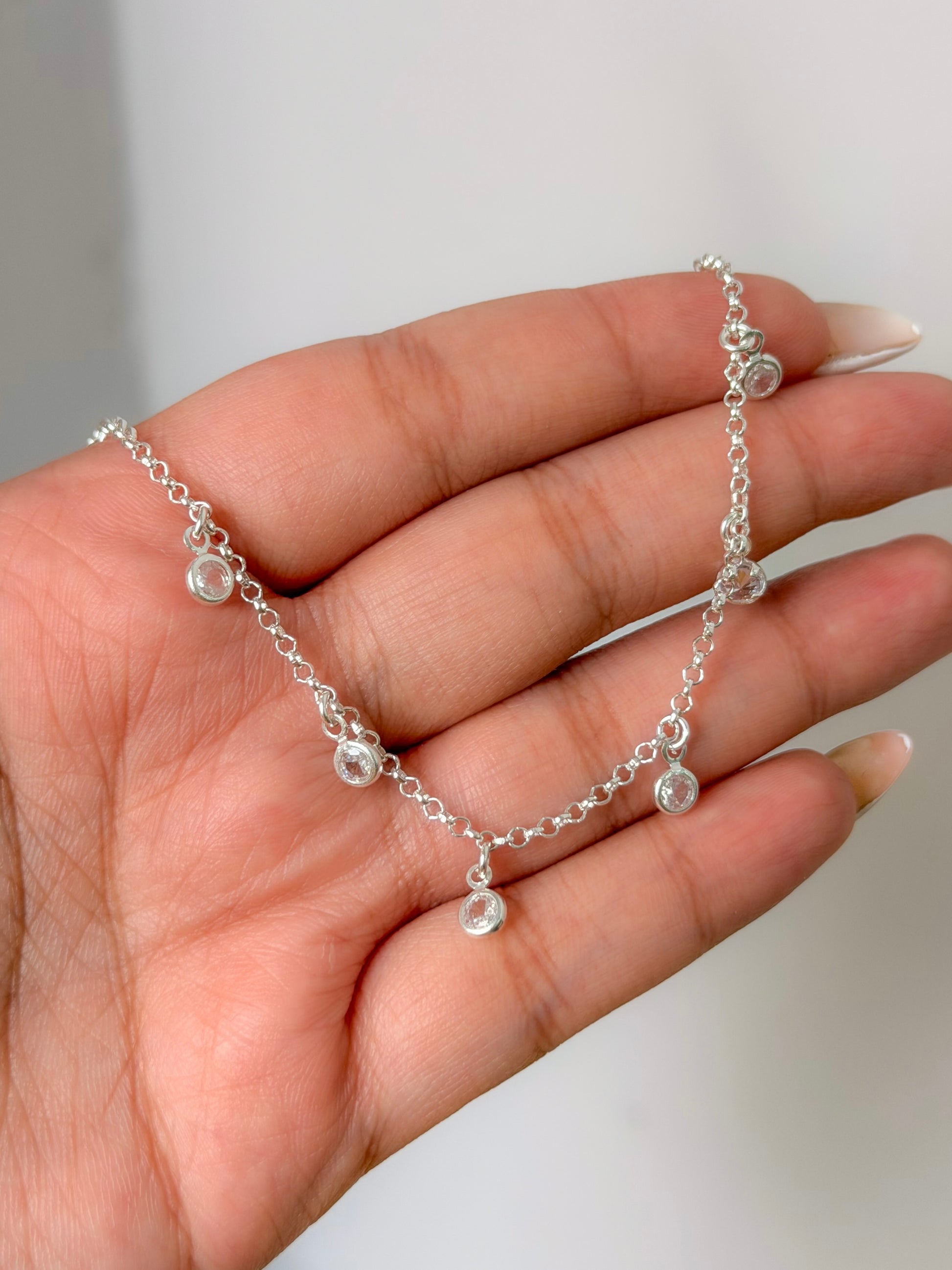 Pulseira  Feminina Pedrinhas